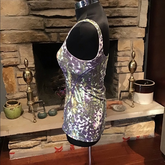 Lululemon Top - Picture 2 of 4